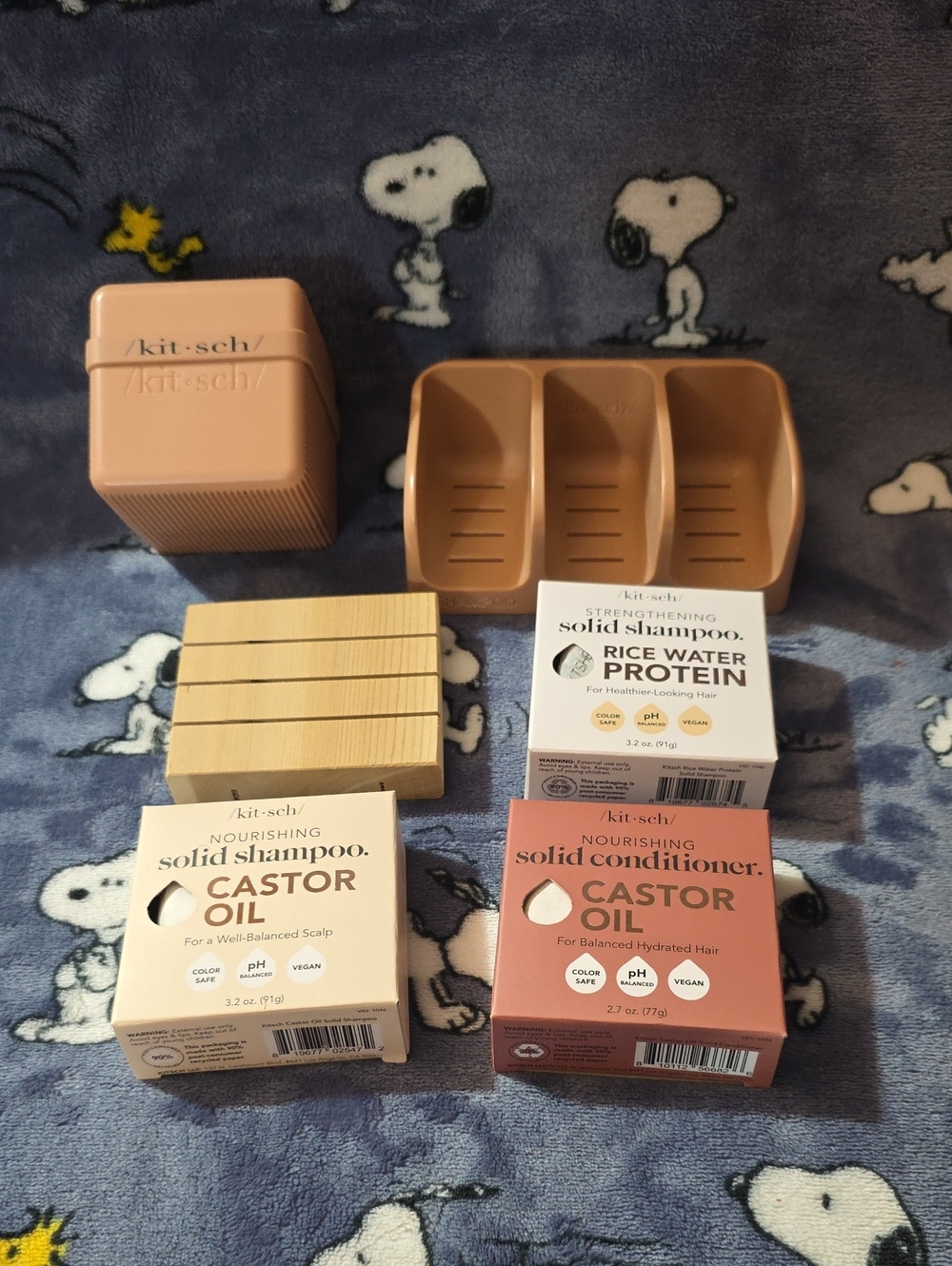 Kitsch Solid Shampoo & Conditioner Set with Peach Storage Pieces